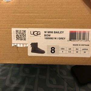 Bailey Button Up Uggs